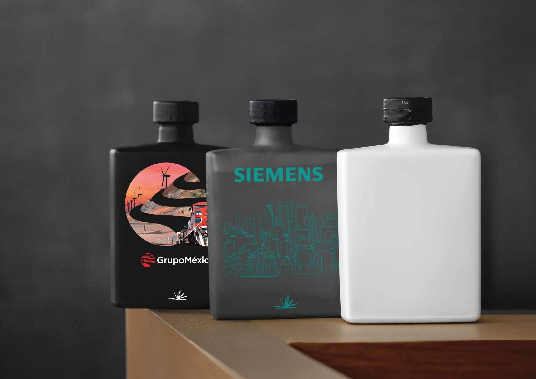 Tres botellas Master personalizadas para Grupo México, Siemens y Rex México