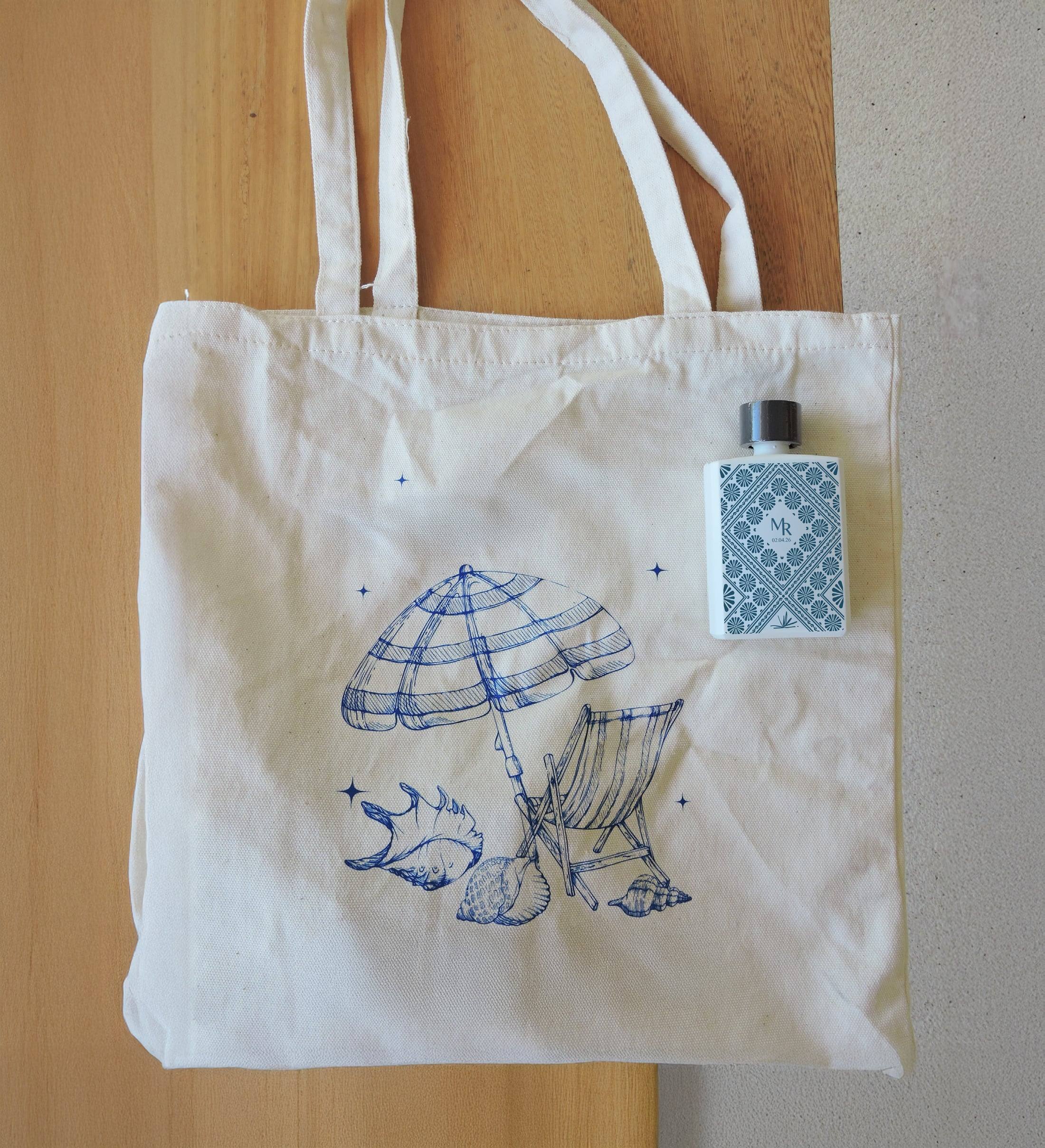 Tote bag de bienvenida con una botella Pocket personalizada